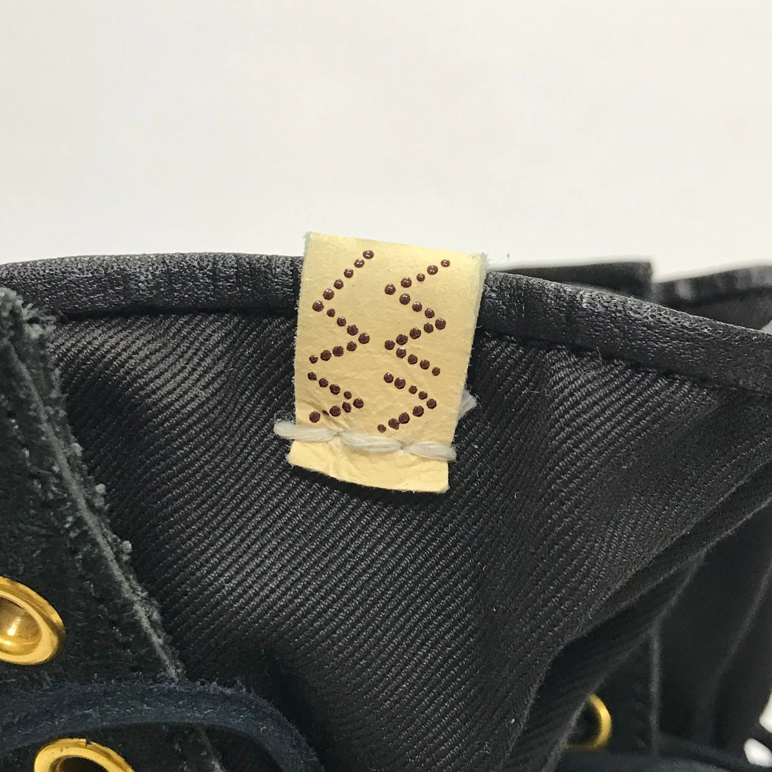 [10] Visvim Grizzly Boots Folk Black