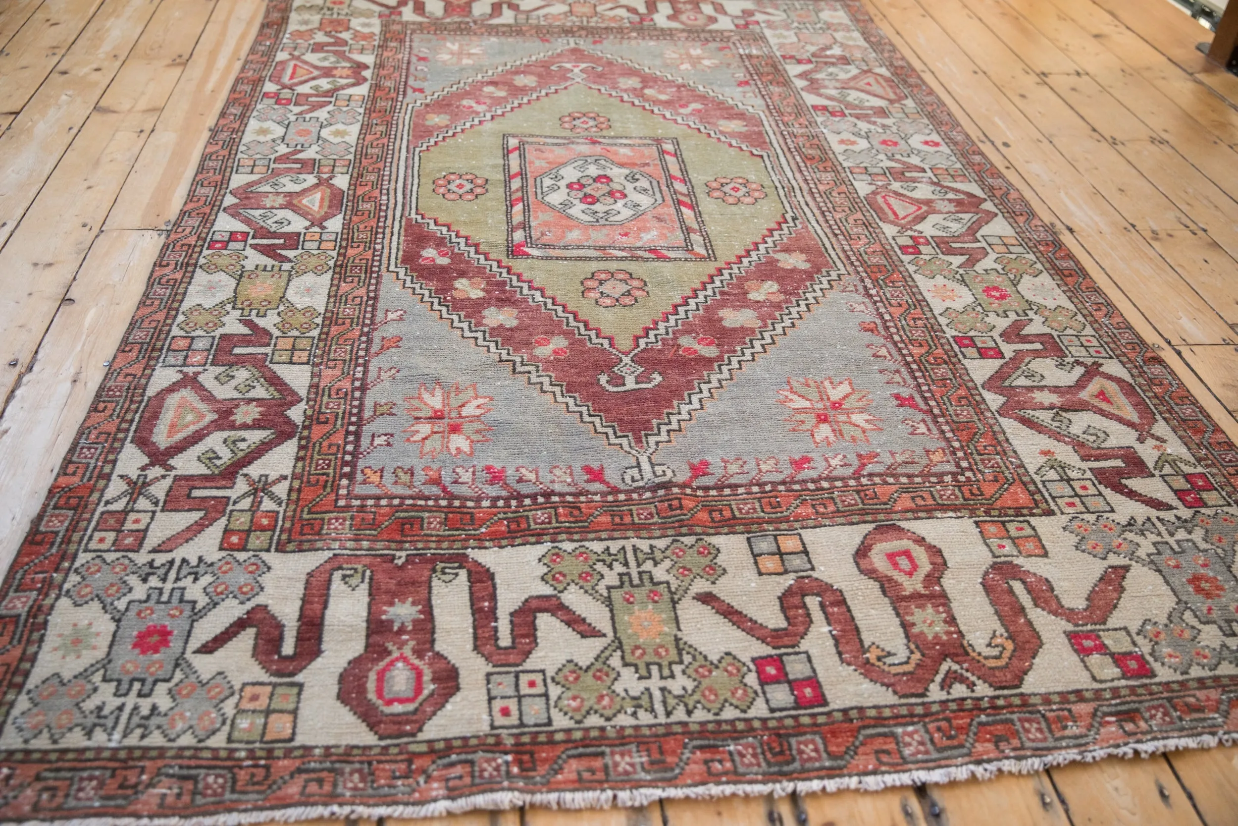 5.5x8.5 Vintage Distressed Oushak Carpet