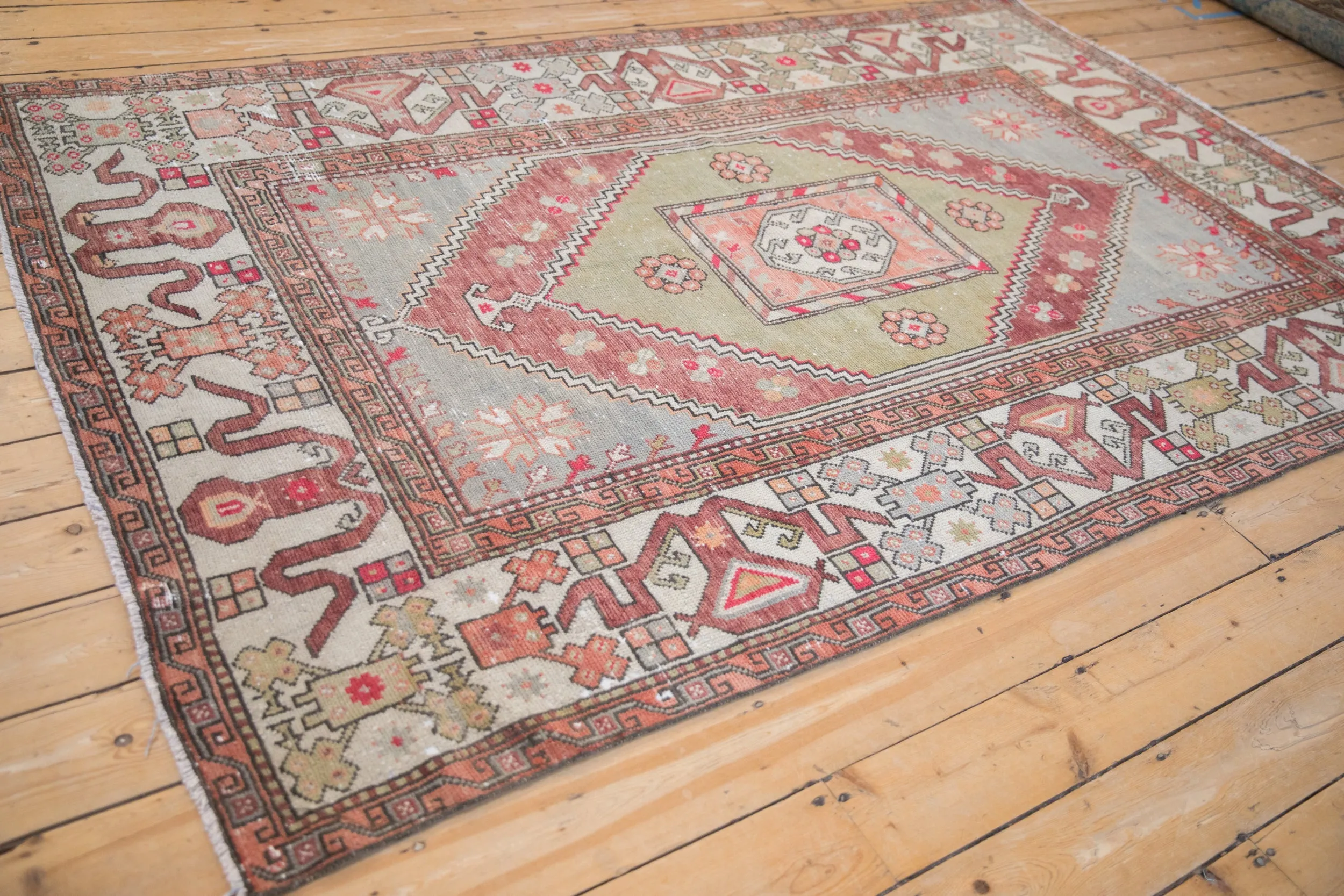 5.5x8.5 Vintage Distressed Oushak Carpet