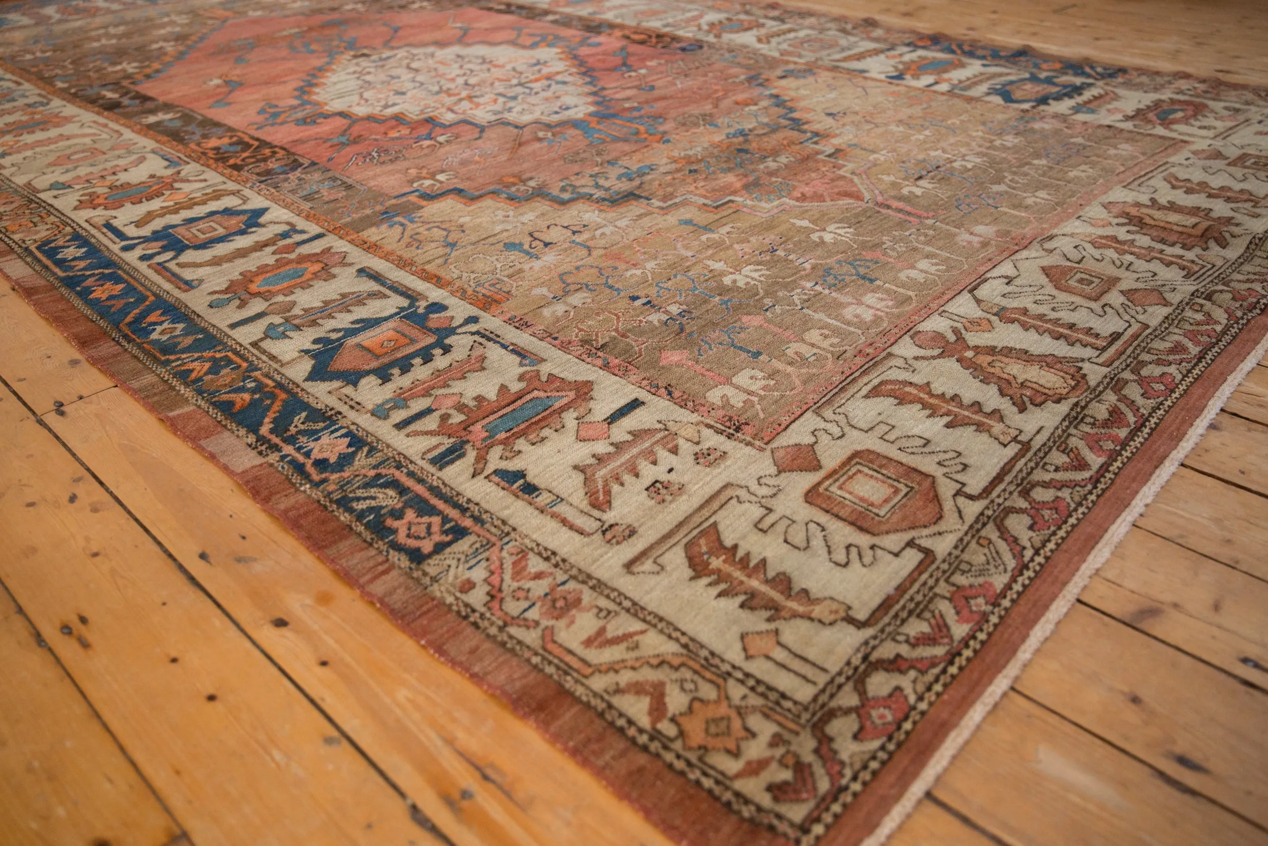 7.5x13 Antique Bakshaish Carpet