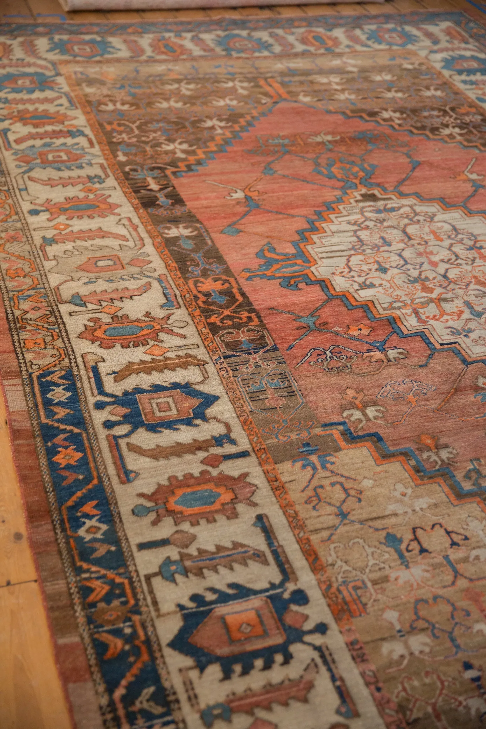 7.5x13 Antique Bakshaish Carpet