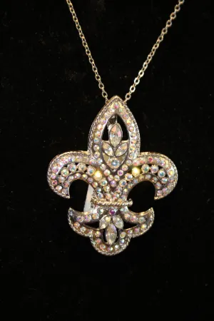 ADO | Embellished Fleur De Lis Pendant Silver