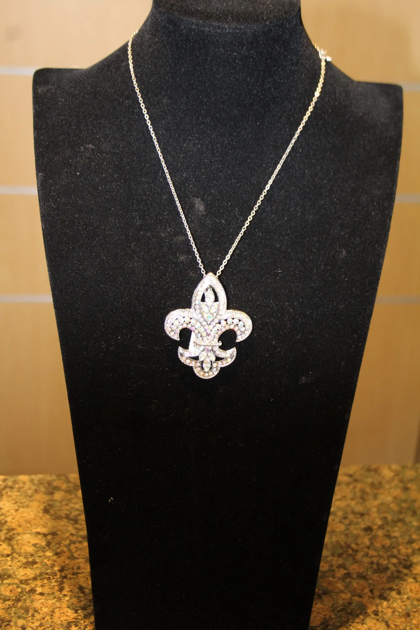 ADO | Embellished Fleur De Lis Pendant Silver