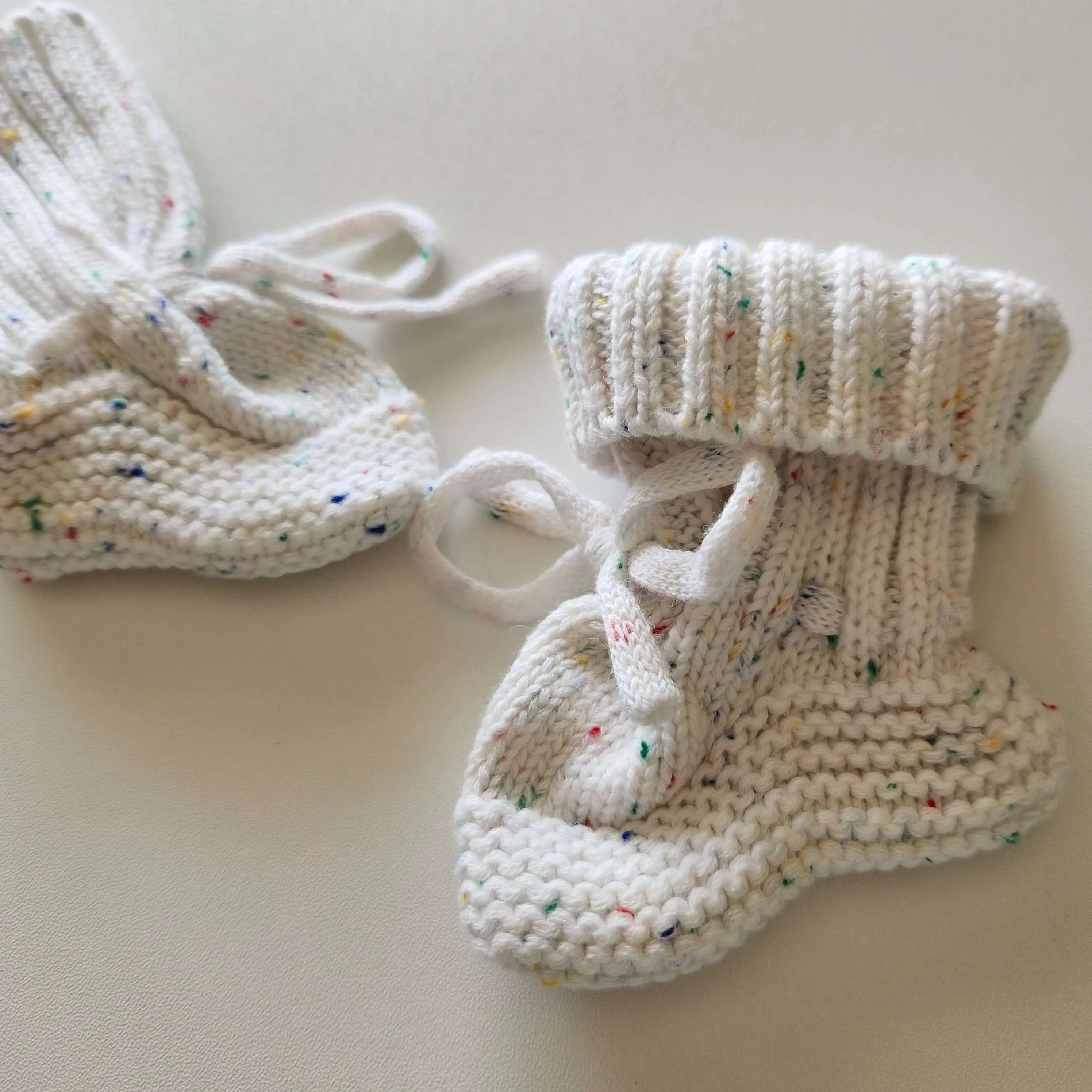 BABY BOOTIES - CUPCAKE