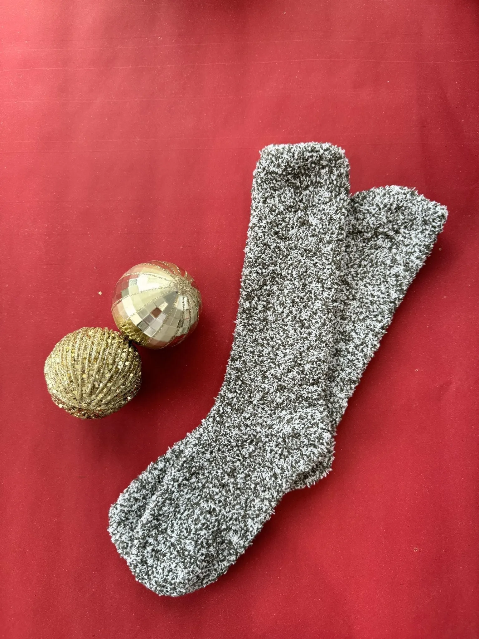 Barefoot Dreams Cozy Chic Heathered Socks