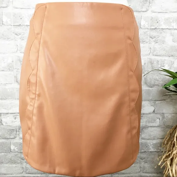 Bishop   Young Scallop Edge Mini Skirt in Clay Size Medium
