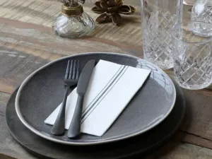 Chic Antique Serviet m. olmer strib