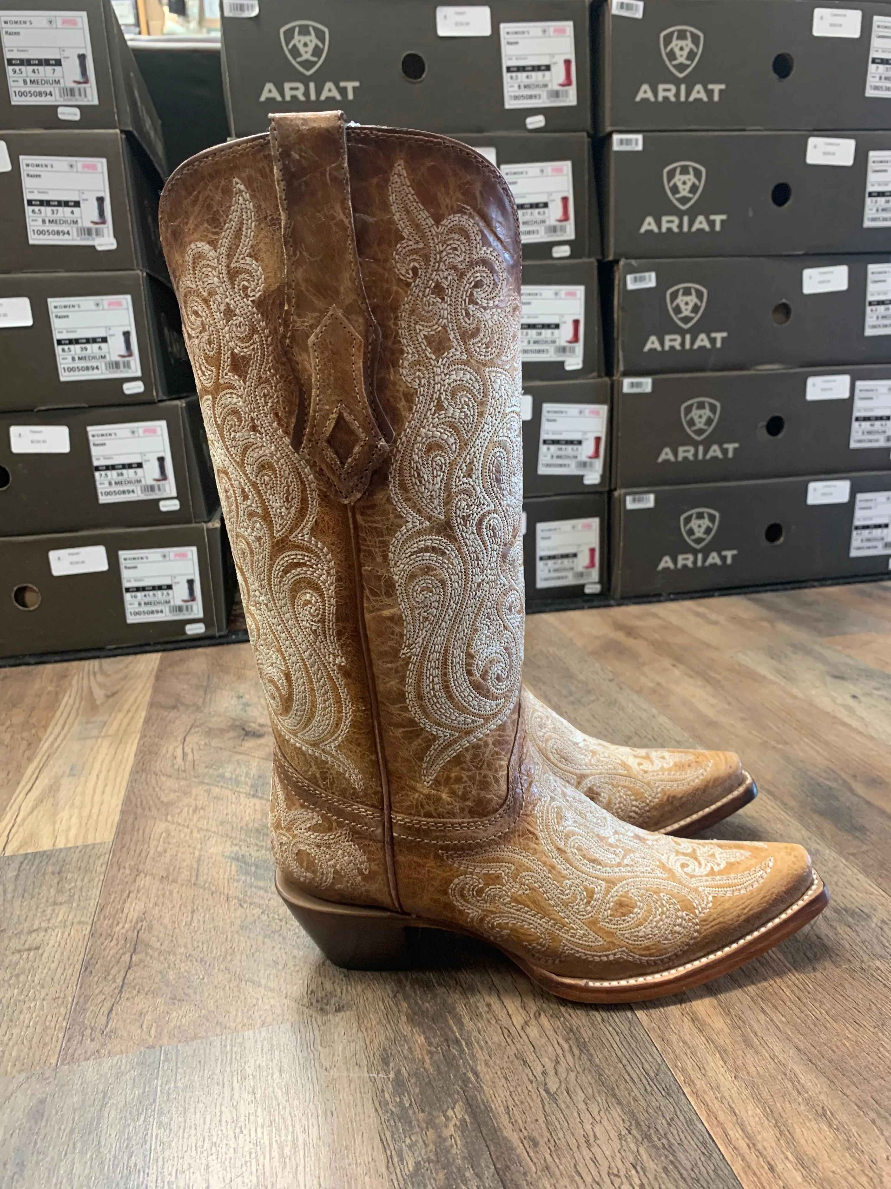 Corral Women's Crackled Straw-Blue Liminiscent Embroidery  Western Boots - Snip Toe