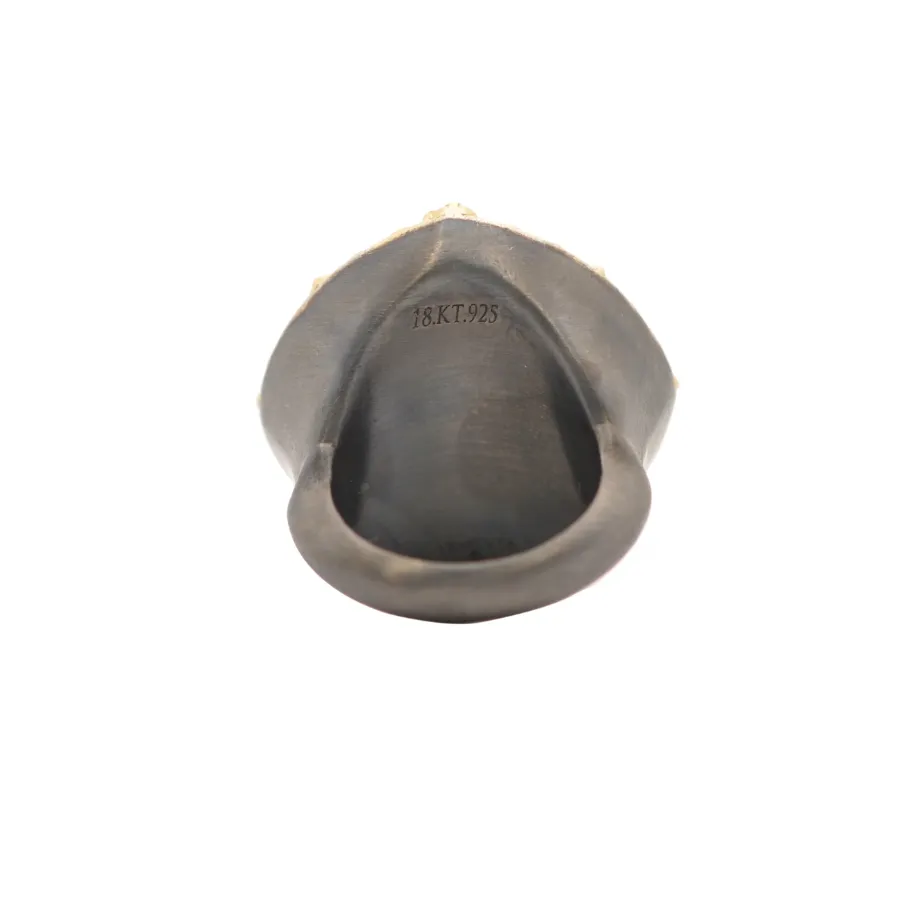 DISC ARTIFACT WITH DIAMOND PAVE BEZEL