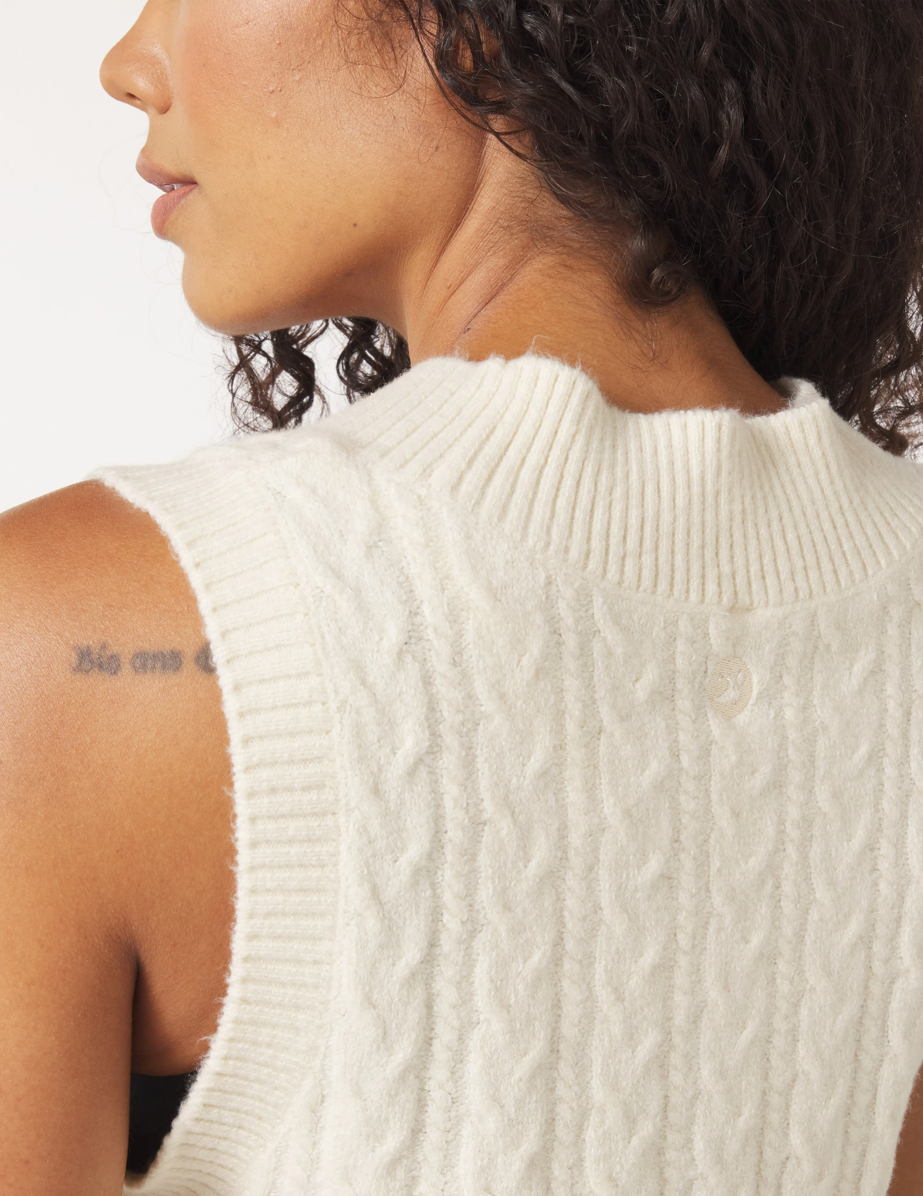 Hanalei Vest: Oatmilk