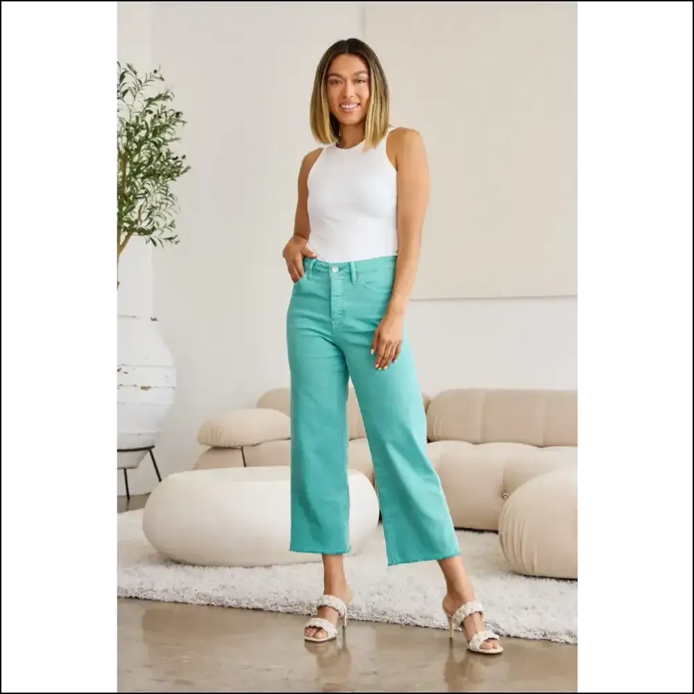 Jeans that Hug you Tight: Chloe's Tummy Control High Waist Magic! 😂👖