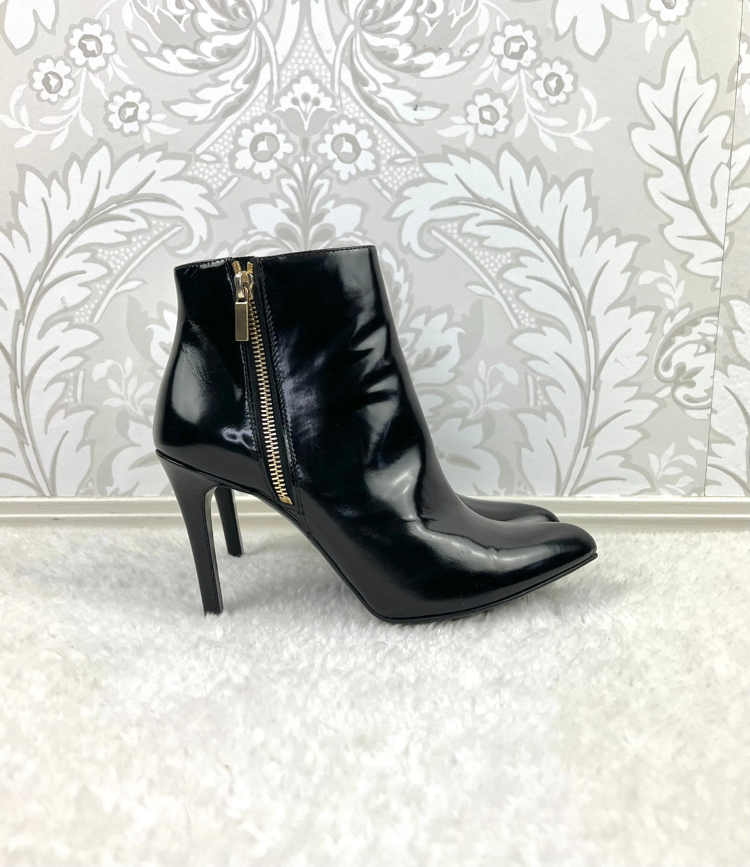 Lanvin Booties size 38.5