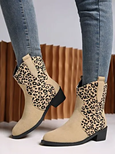 Leopard suède blokhaklaarzen