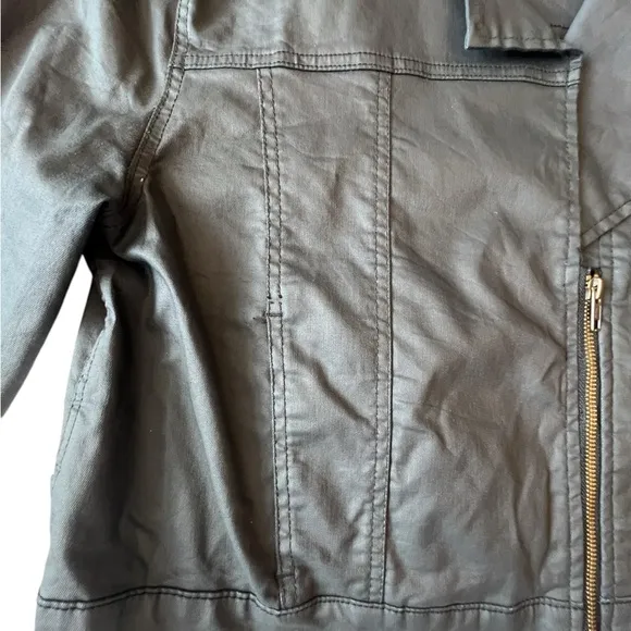 Levi’s cropped moto jacket size L