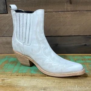 Liberty Black Missouri Blanco Booties