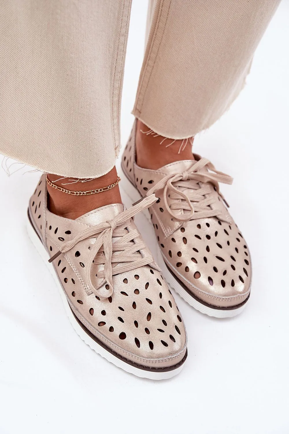 Low Shoes Step in style