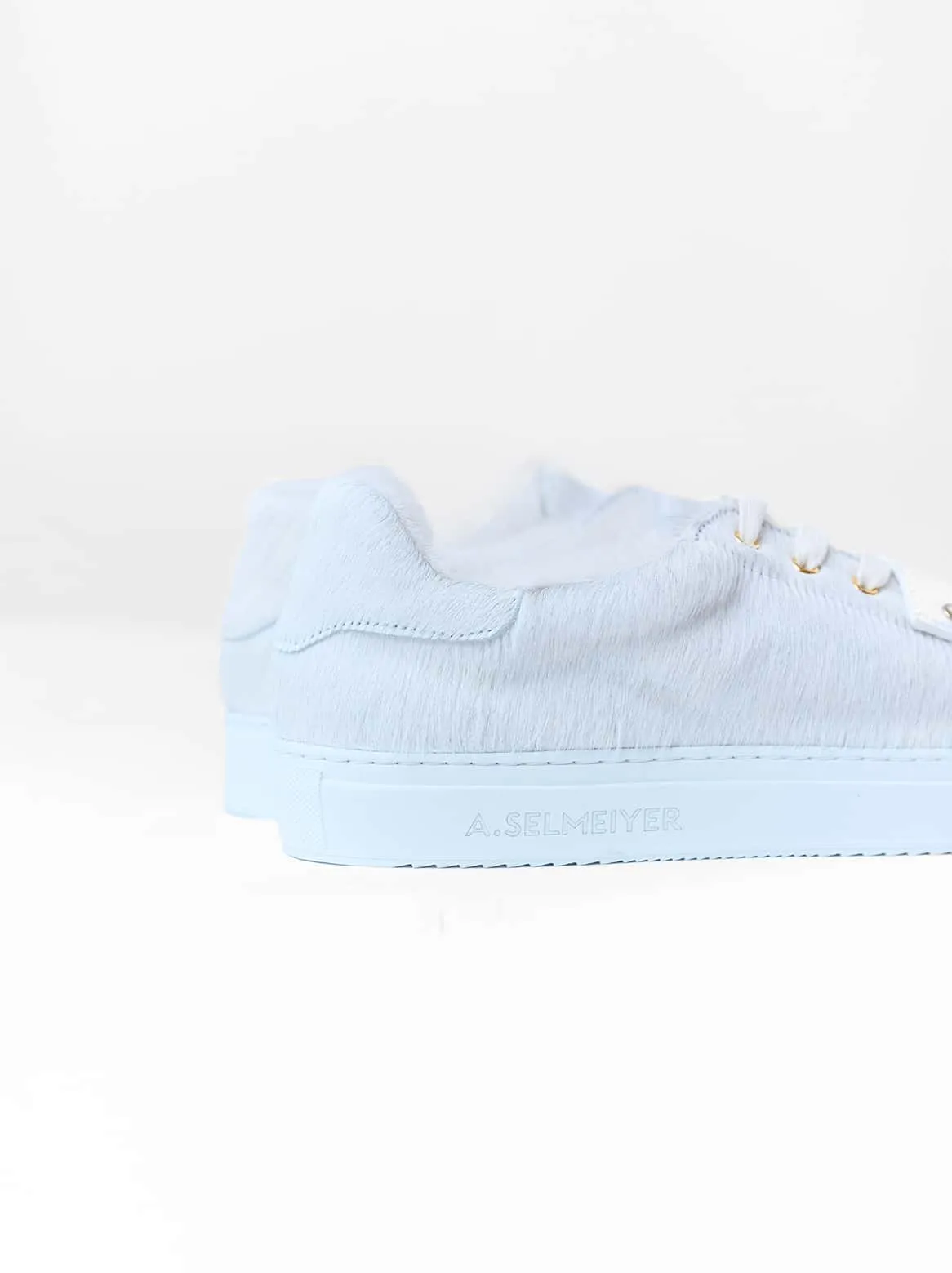 Matteo Cavallino off-white sneakers with lambskin