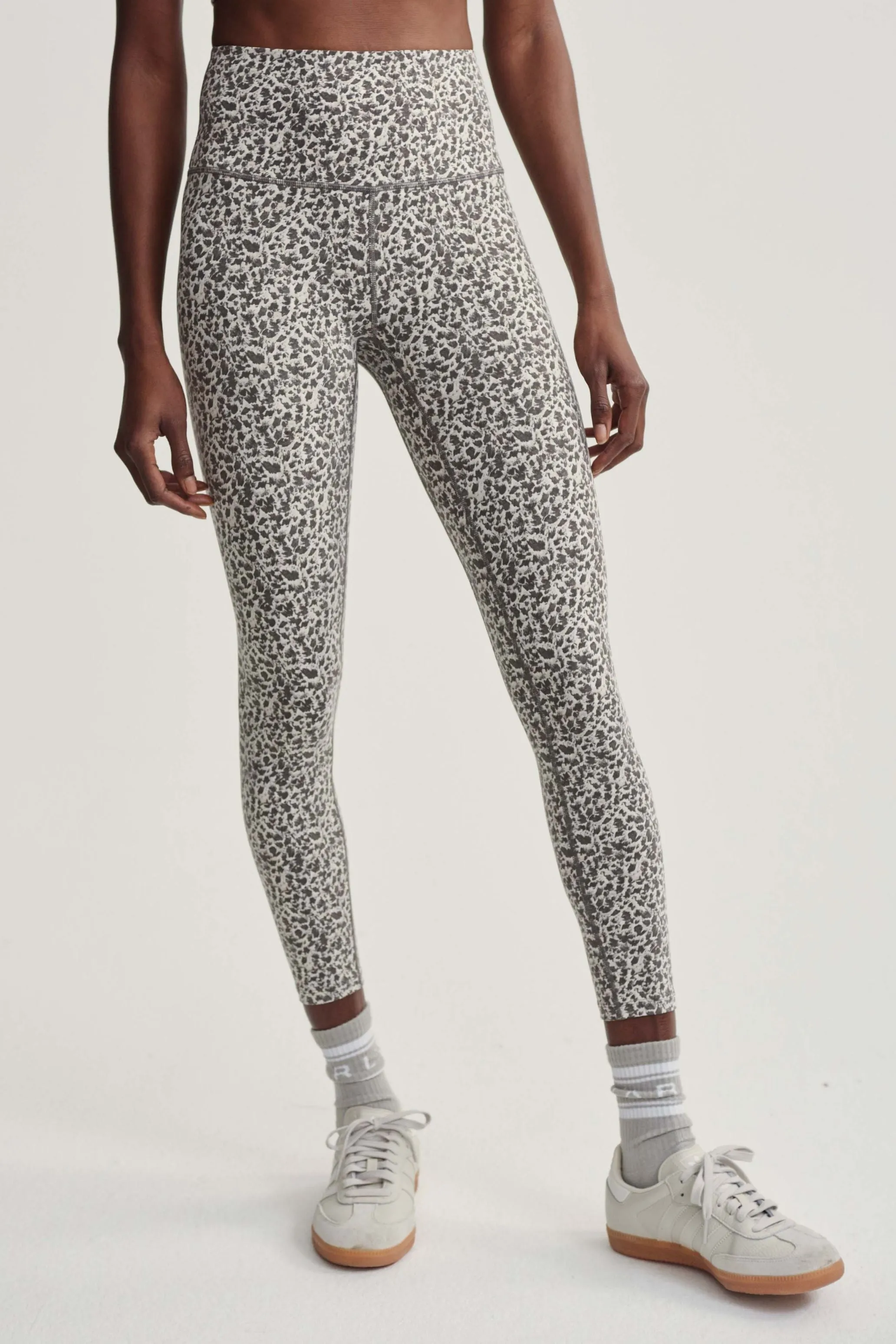 Move High Legging