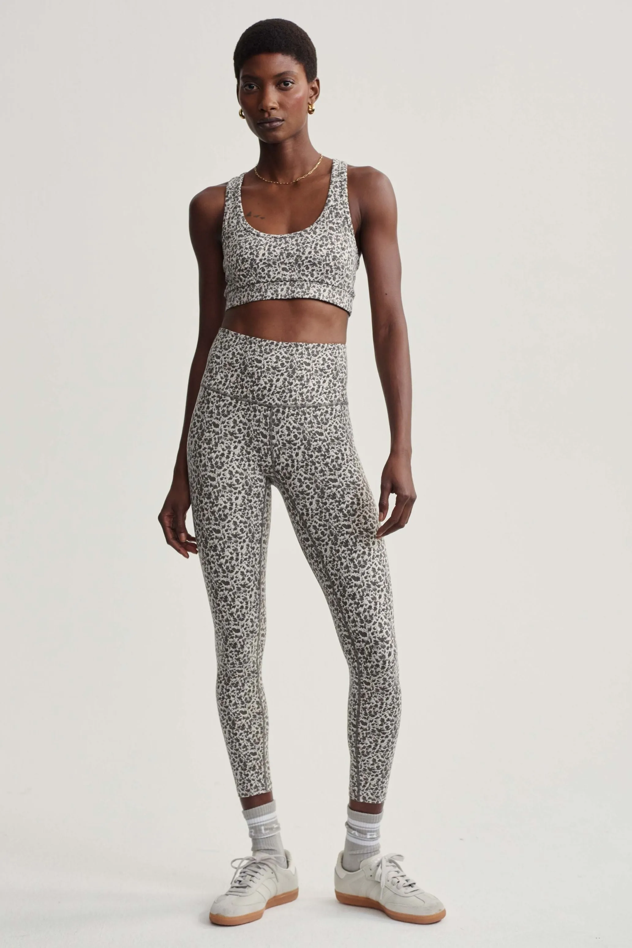 Move High Legging