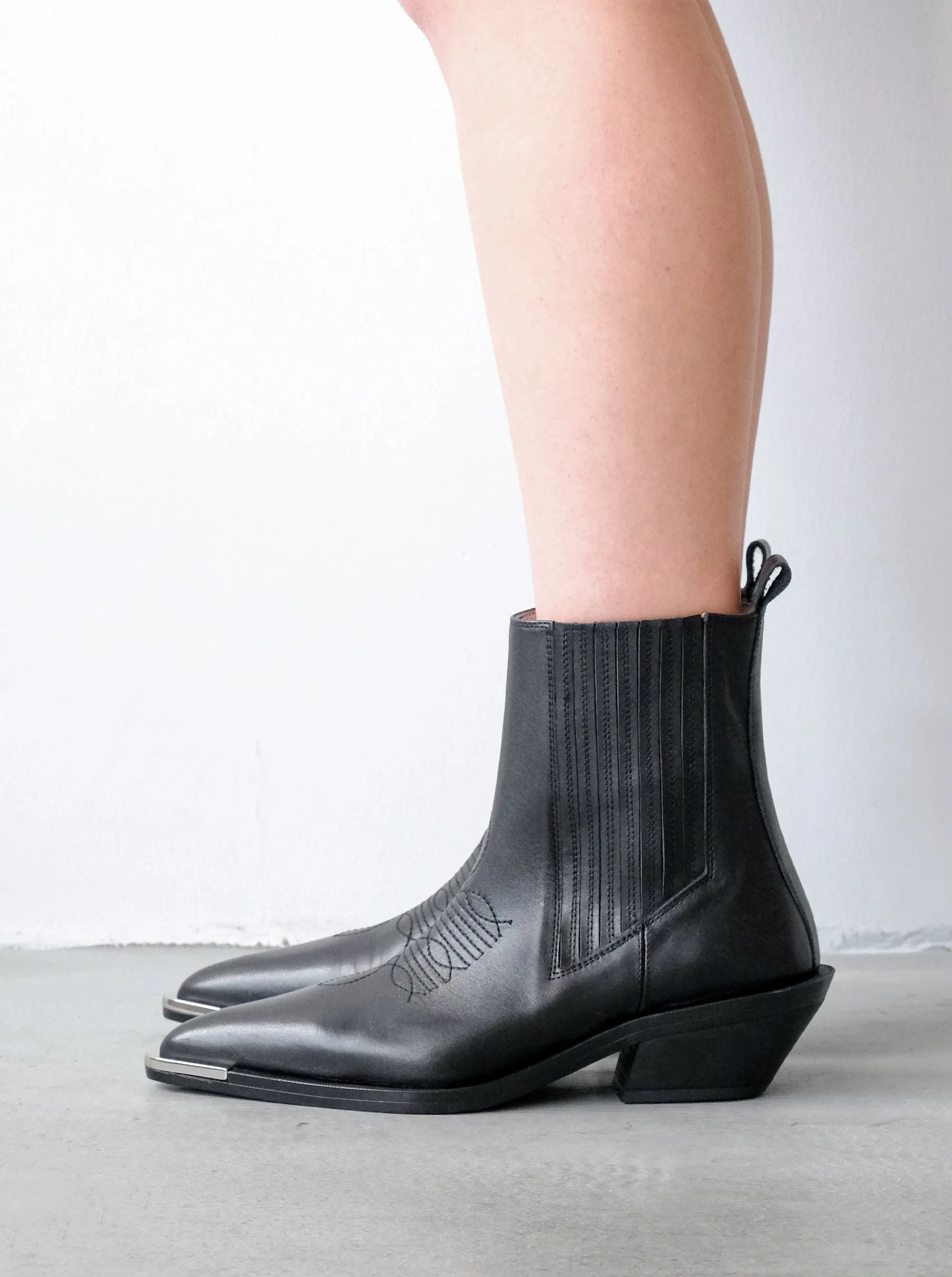 NELLA 60 BLACK BOOTIES