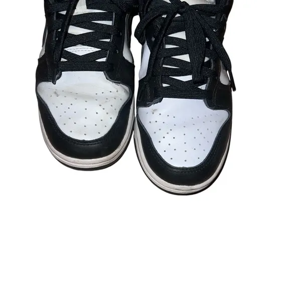 Nike Black and White Sneakers