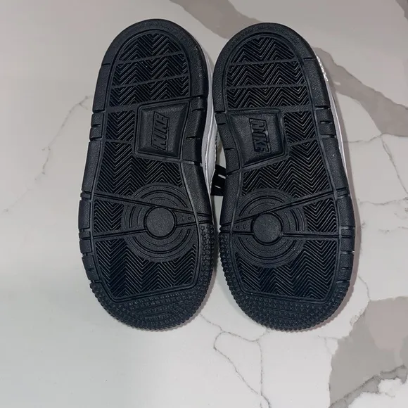 Nike Black and White Sneakers