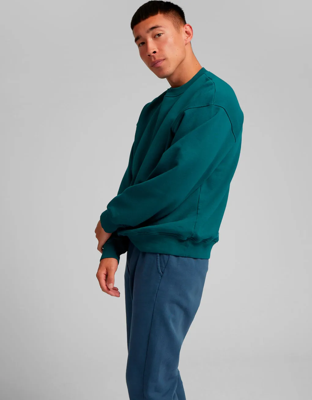 Organic unisex sweatpants in neptune blue