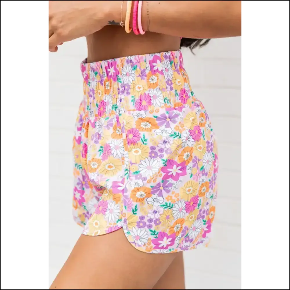 Pink Boho Floral Shorts: from "Meh" to Magnificent ! Needful Things 🌸