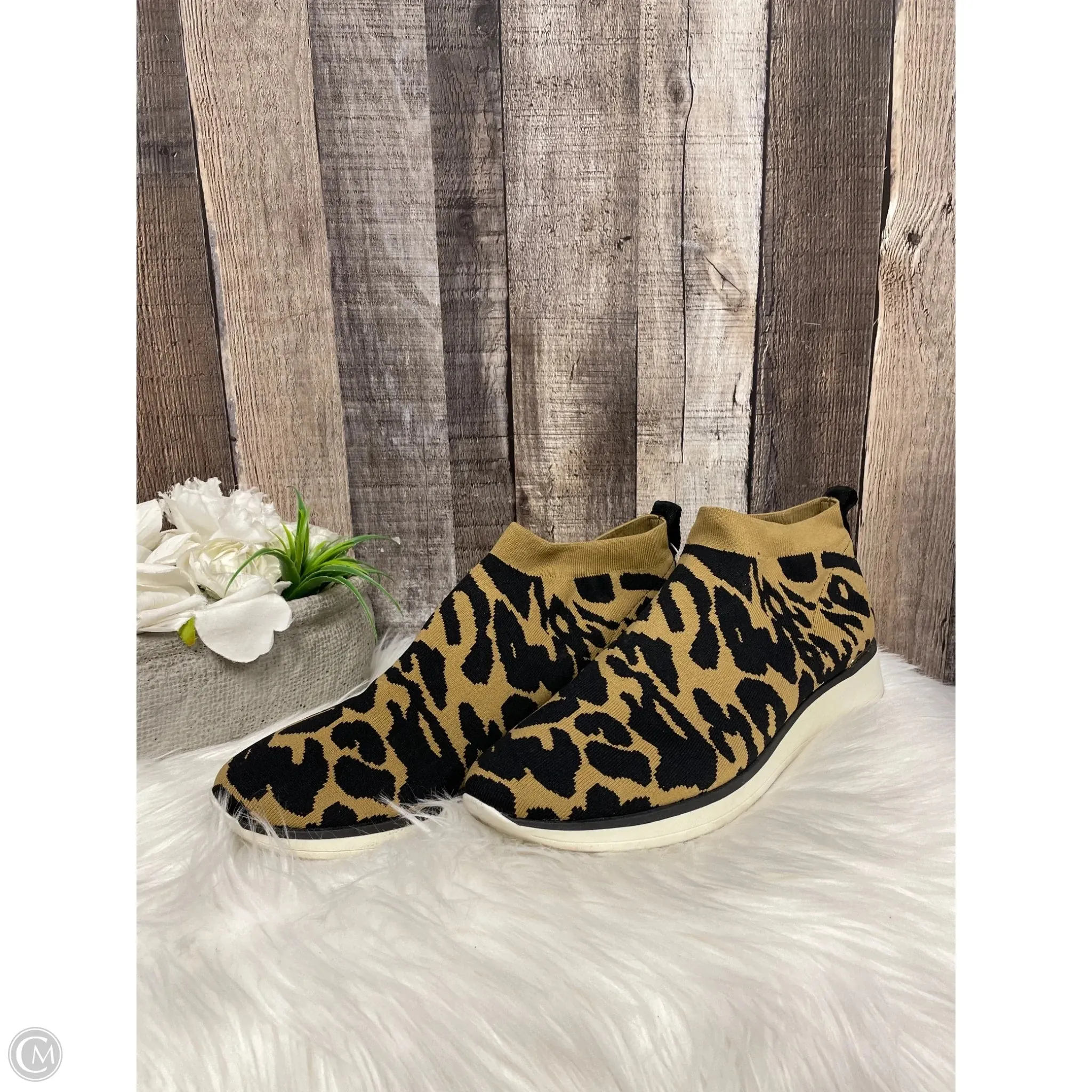 Shoes Sneakers By Louise Et Cie In Animal Print, Size: 11