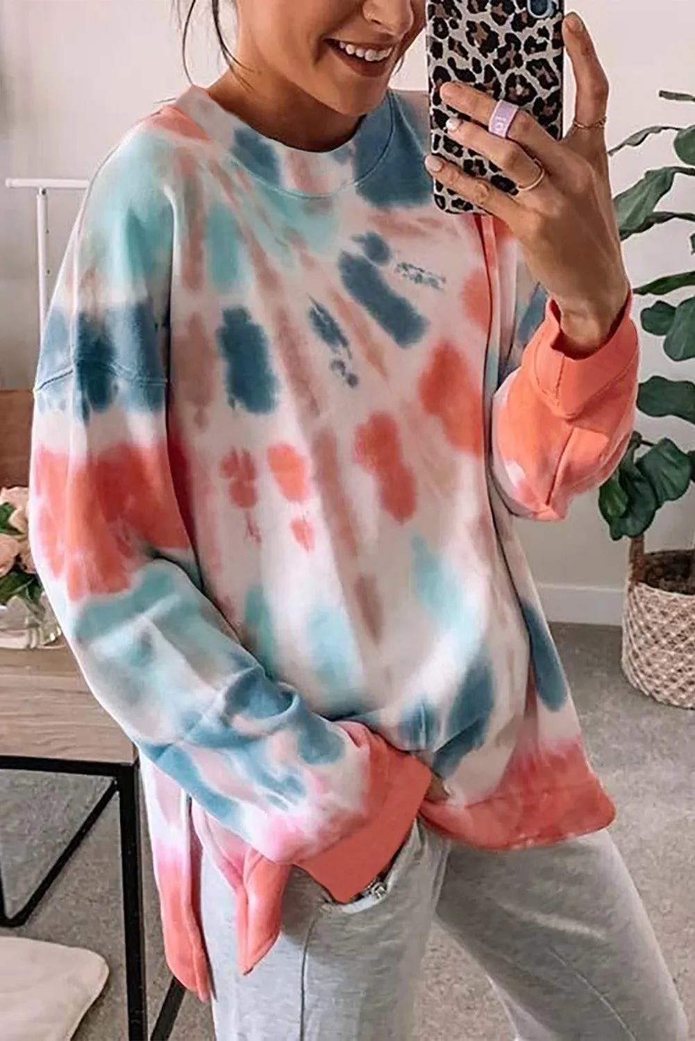 Tie-dye Side Slits Pullover Sweatshirt