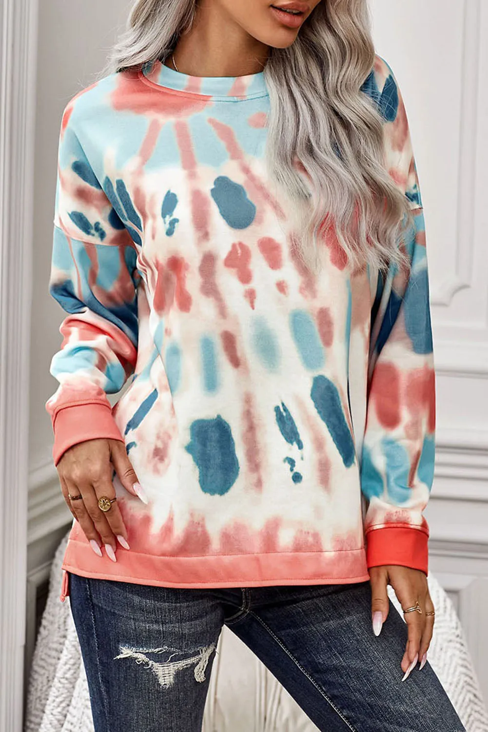 Tie-dye Side Slits Pullover Sweatshirt