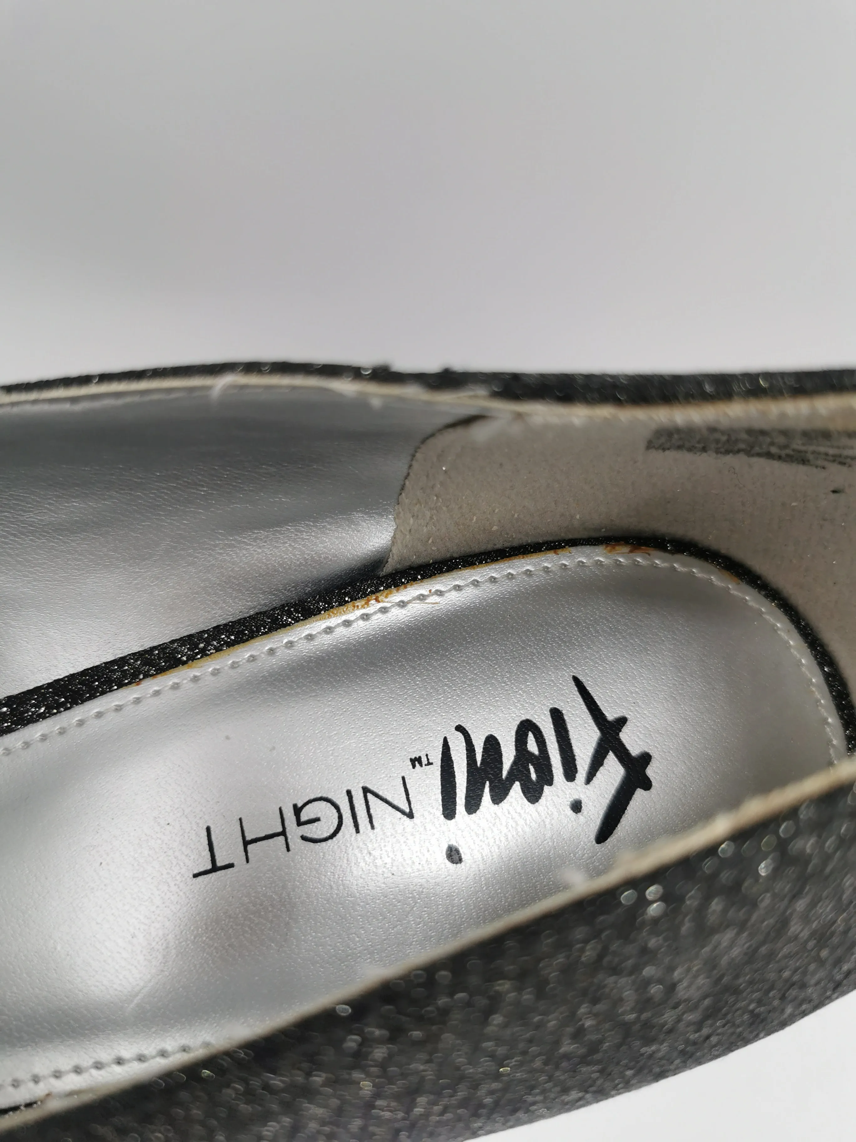 WOMENS SIZE 11 - FIONI NIGHT, Glittery Stiletto Pumps EEUC B9