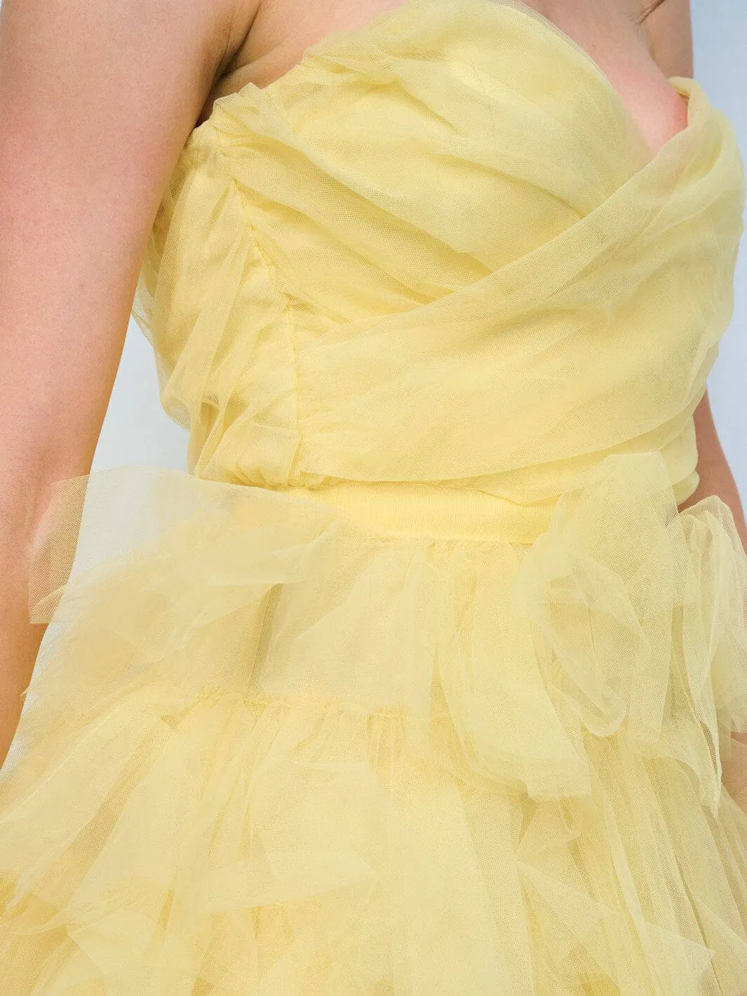 WOMEN'S SLEEVELESS SURPLICE TIERED RUFFLE HIGH-LOW MINI DRESS